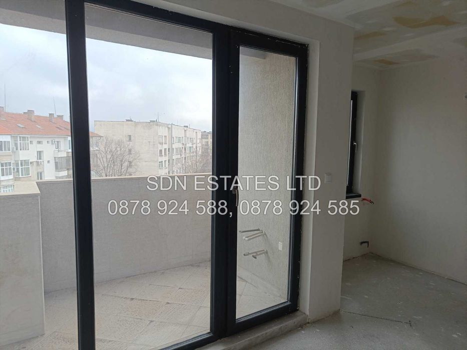 Продава се Четиристаен апартамент в Казанлък - 140 кв.м за 1143 €/кв.м - Снимка #5