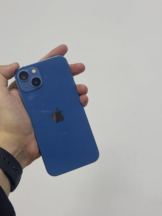 Продам Iphone 13 128