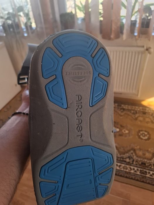 Orteză tendon Ahile mărimea L + 3 talonete incluse – stare foarte bună