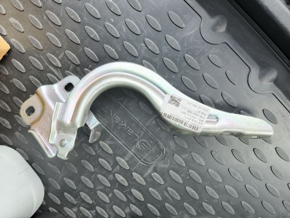 Петли на changan cs35 plus