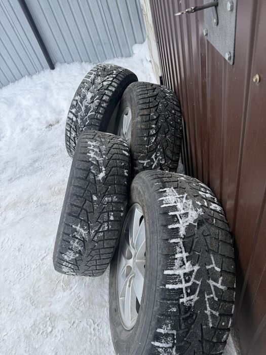 Продам колеса паджеро 4