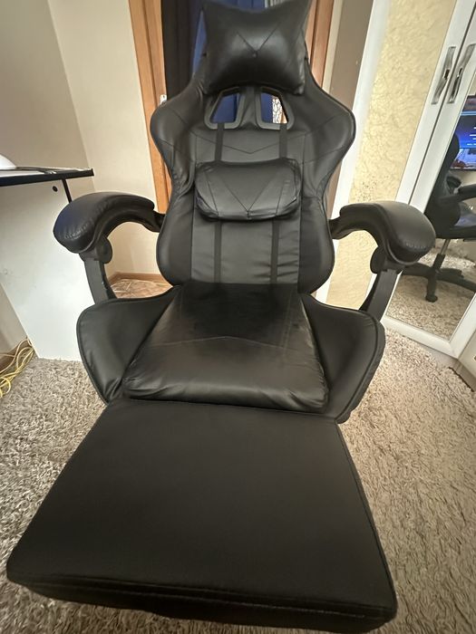 продам игровое кресло