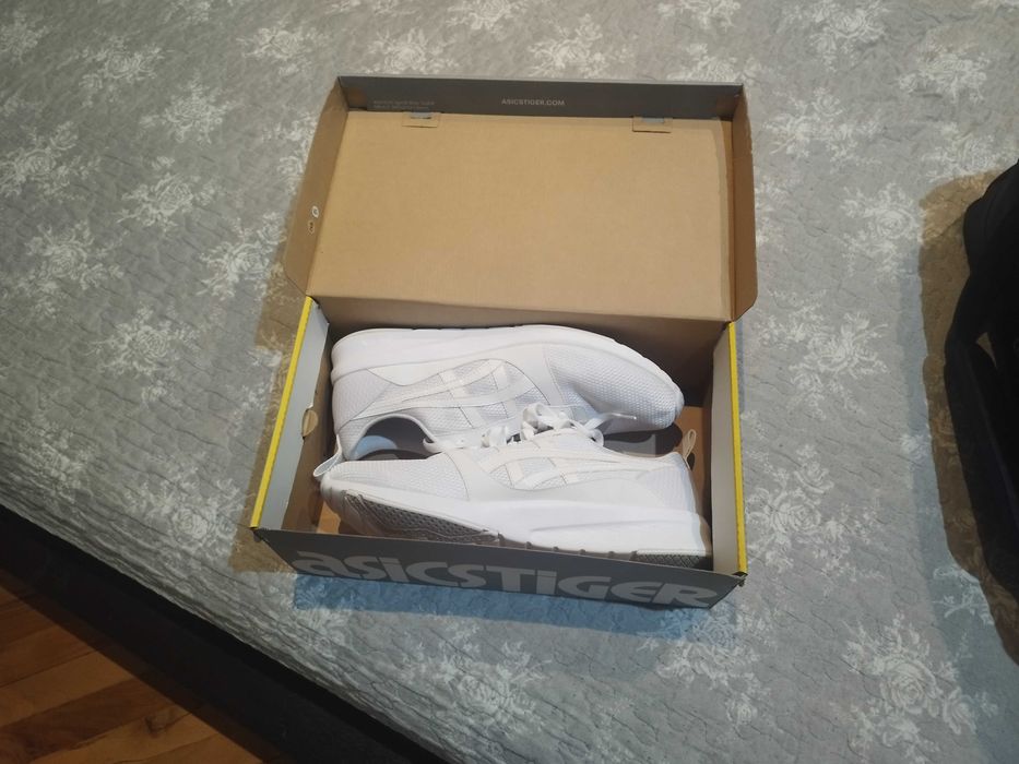 Спортни обувки , оригинал   Асикс