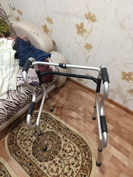 Ходунки для взрослых