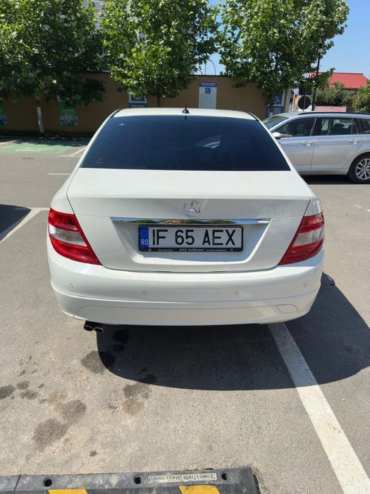 MERCEDES-BENZ C-Class 2010 — imagine 3