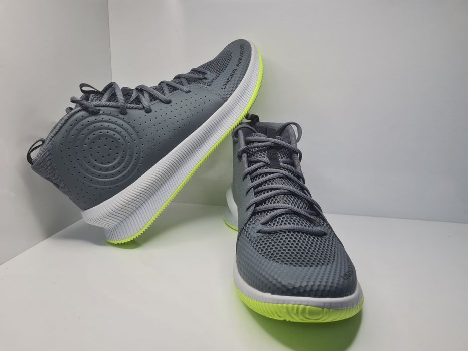 Кецове Under Armour Jet 

Чисто нови с кутия.

Номер 47 стелка 30.5 см