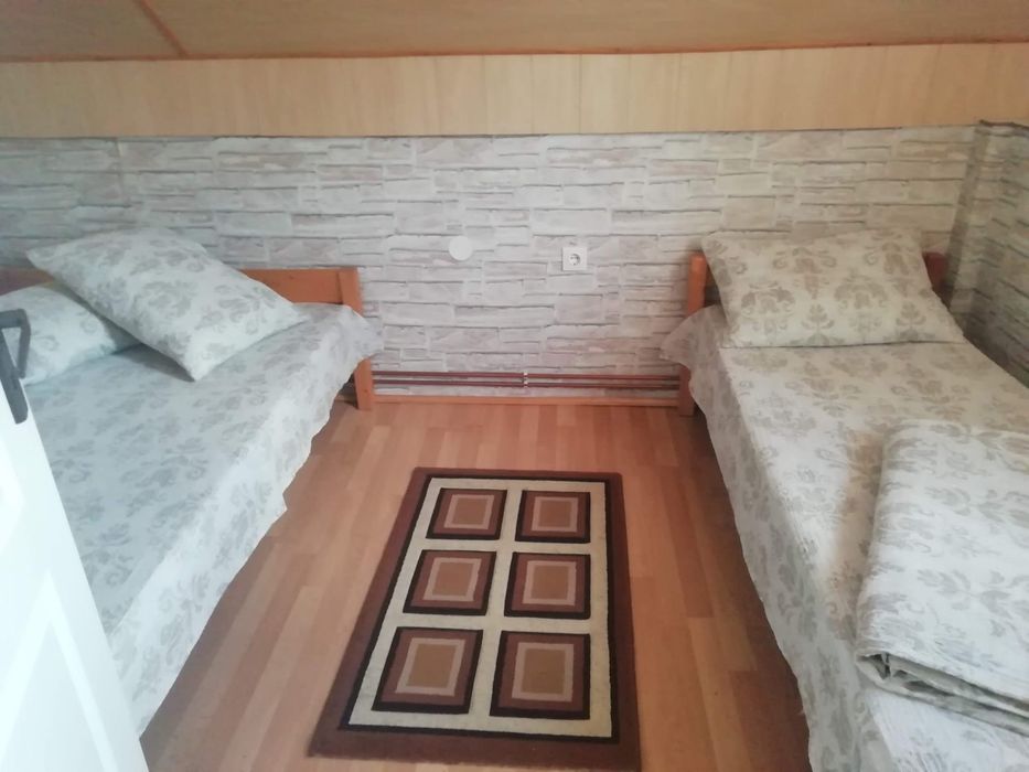 Cabane de inchiriat cu ciubăr Galaoaia (Borzia)