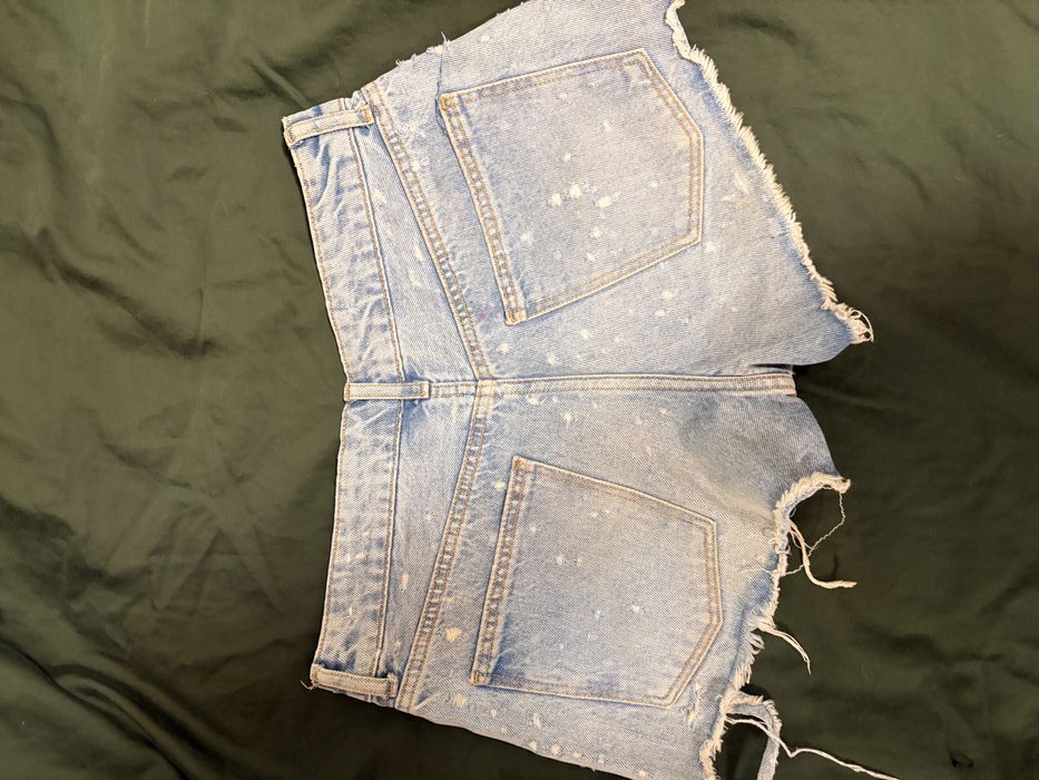 Blugi scurti Bershka