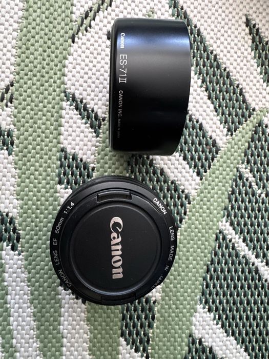 Canon 50mm – светлосилен обектив, много запазен