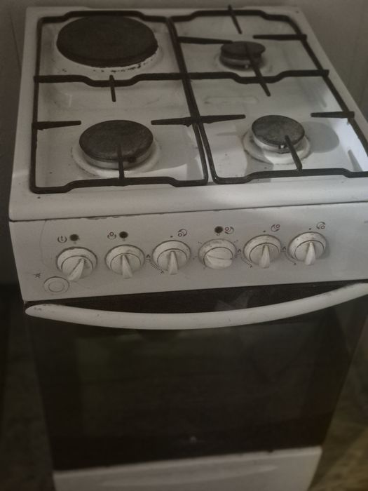 Электропечь продам