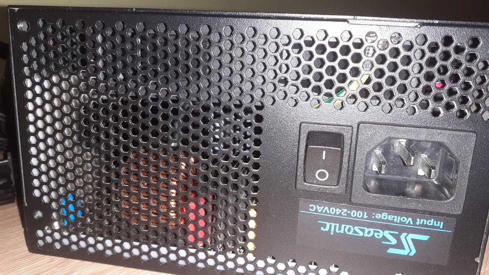 Захранване Seasonic G12 GC-750, 750W, 80+ Gold