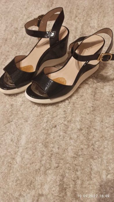 Босоножки  сандалии.