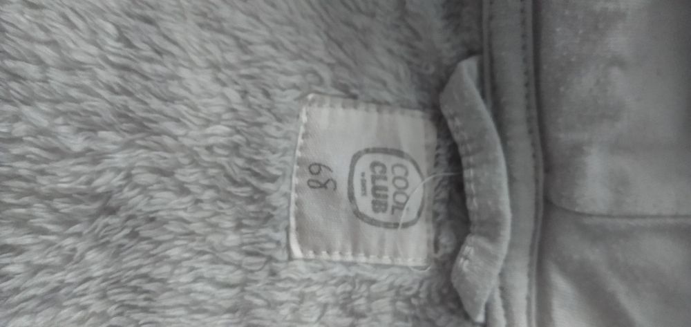 Продам комбинезоны на малыша