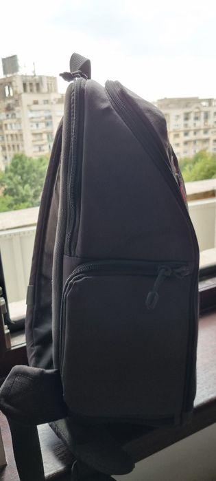 Rucsac pentru Aparat Foto Lowepro, calitativ, cu multe compartimente