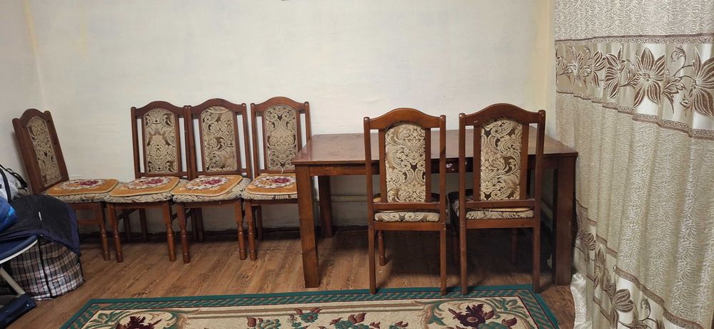 Продам стол со стульями