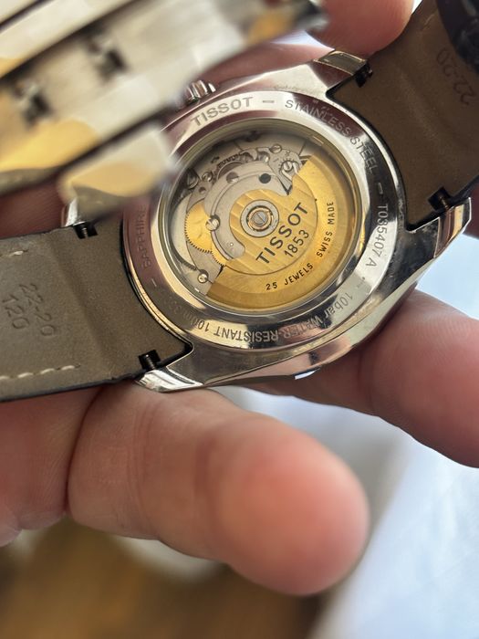 Tissot couturier  automatic day date