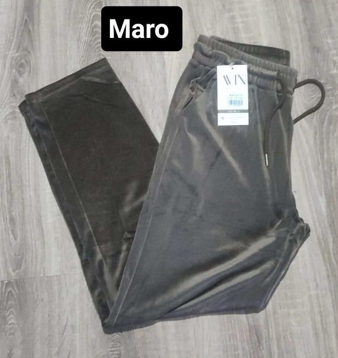 Pantaloni dama din catifea