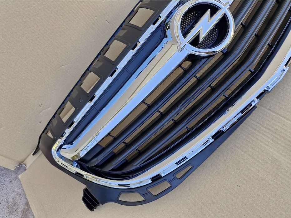 Grila centrala Opel Insignia 2013-2016 facelift NOUA