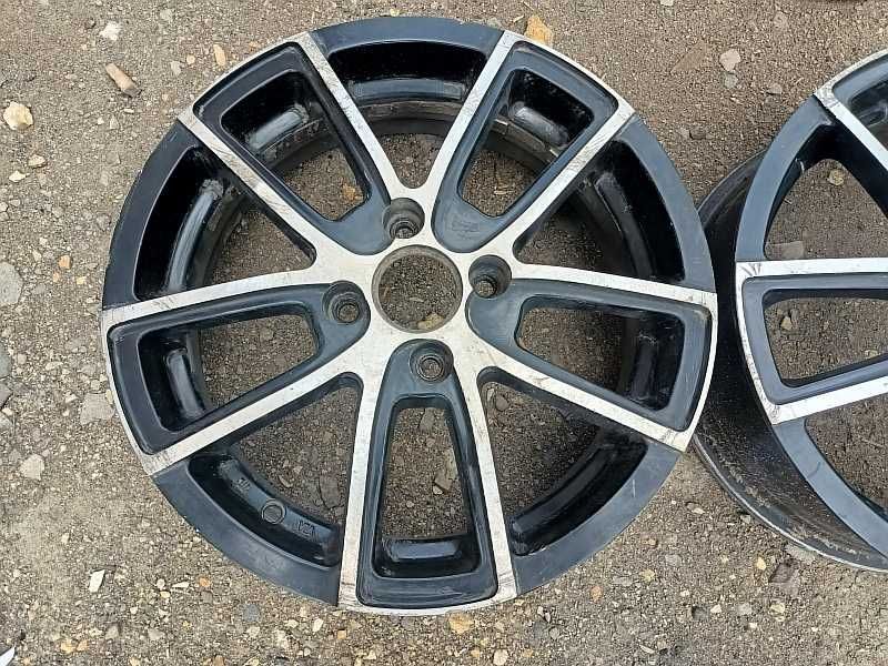 Продам два легкосплавных диска R15
