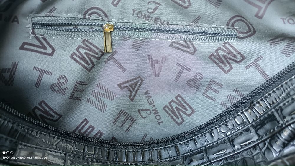 дамска чанта нова TOM&EVA PARIS нова