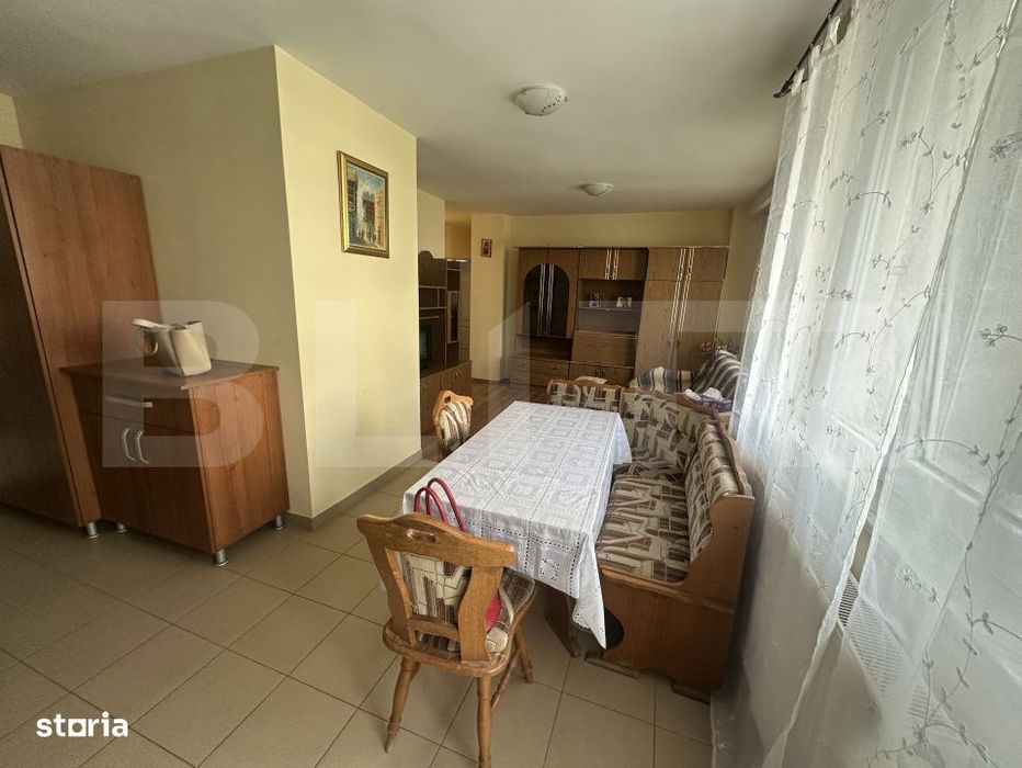 Apartament cu 3 camere, decomandat, 60 mp, zona Centrala