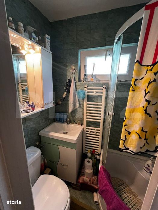 Casa de vanzare, 200 mp, zona Galati-Parc CFR