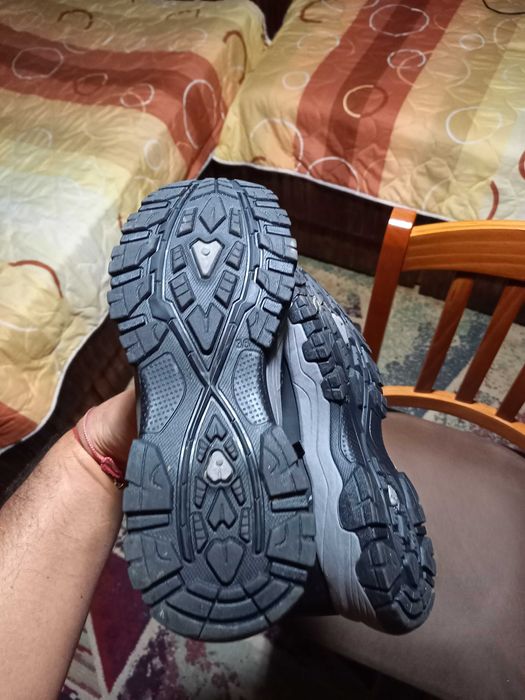 Зимни  боти само са пробвани