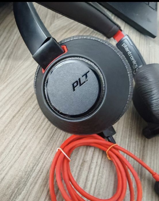 Casca Plantronics