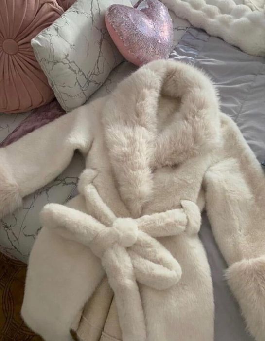 Дамско палто черно и бежаво