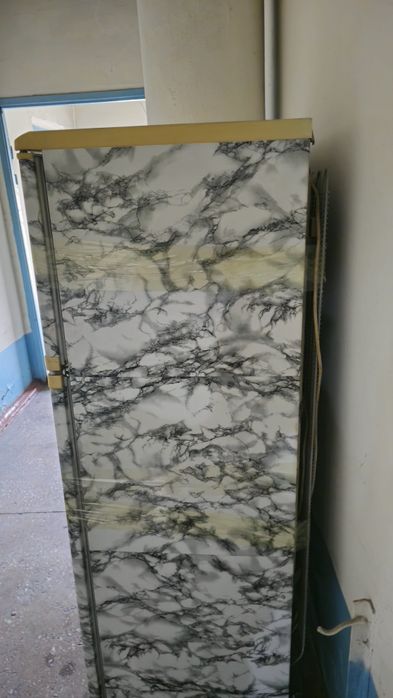 Отдам даром холодильник