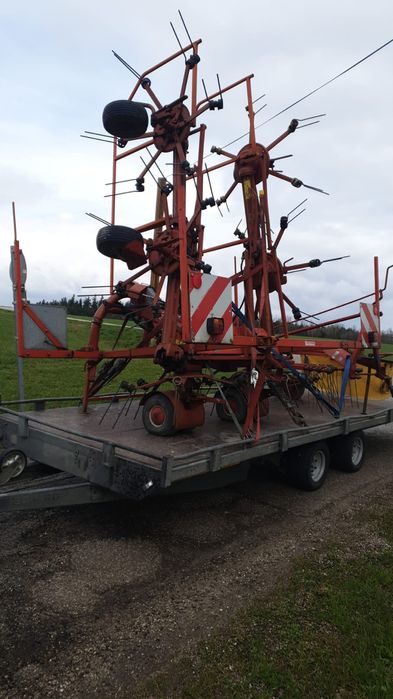 Grebla împrăștiat fanul Kuhn 6,4m latime / Piruetă pentru împrăștiat Kuhn