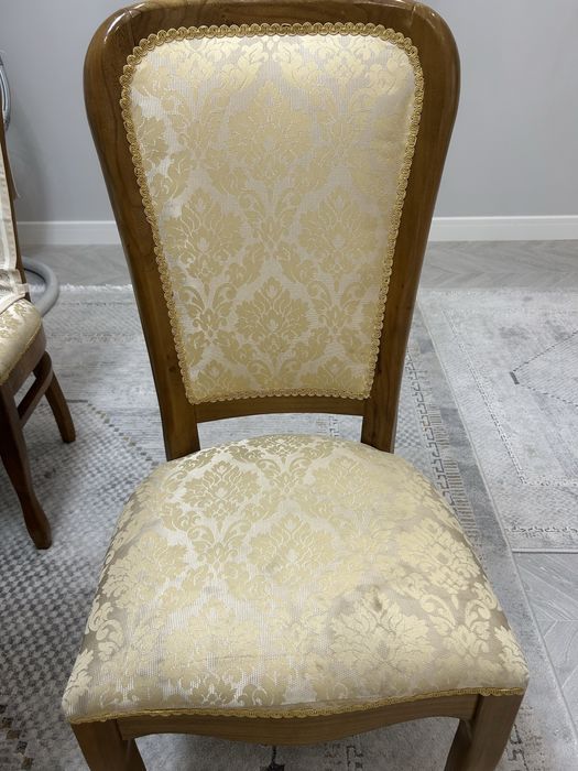 Стульчики деревянные