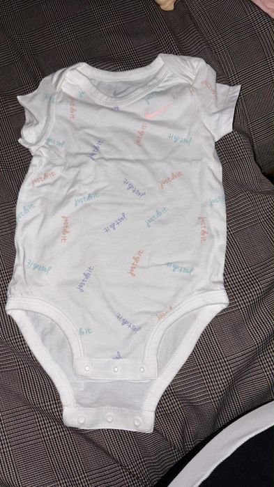 Оригинални дрешки и обувки