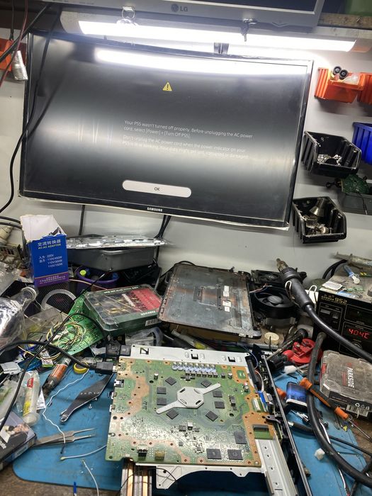 Reparatii Controllere/Joystick PlayStation Console PS4/PS5/Xbox One S/X