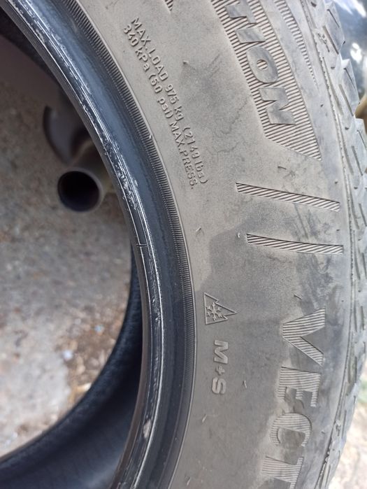 Гуми 235 х 60 х 18