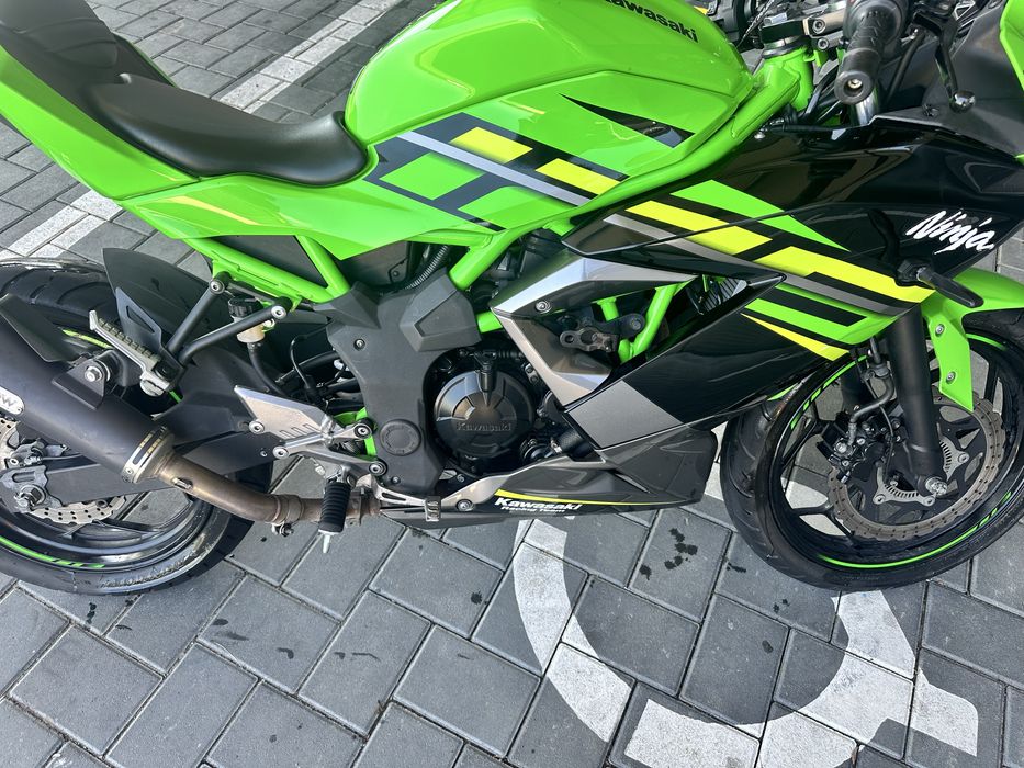 Kawasaki Ninja 125 2019' ABS