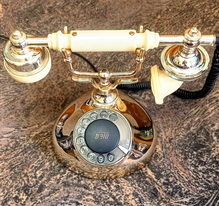 Телефон,  эксклюзив