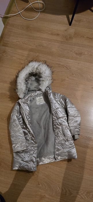 Зимни якета момиче и 2 чифта дънки