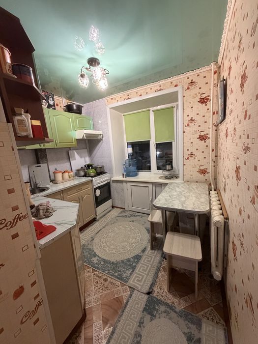 Продам 3комн квартиру район Айгуль 19школа