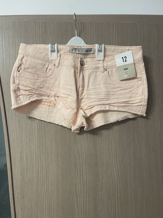 Pantaloni scurti femei din denim marimea 40 roz deschis
