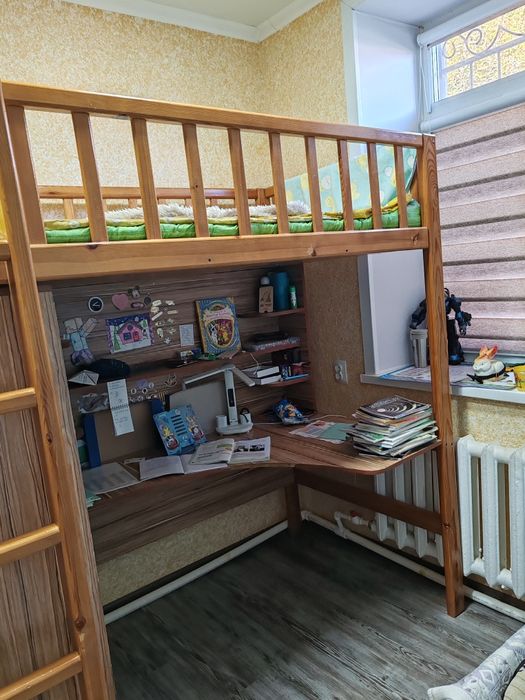 Продаётся кровать 2этажная