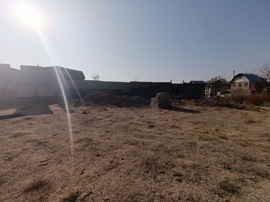 Arzon narxda 6-Sotix Uchastka sotiladi.