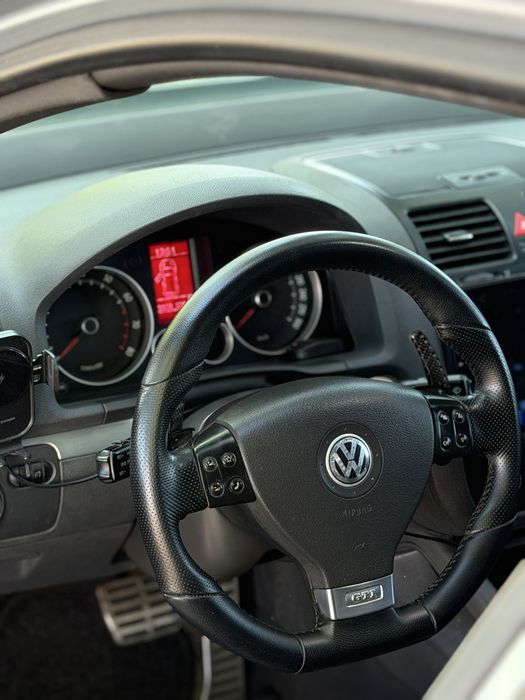 VOLKSWAGEN Golf 2005 — imagine 3