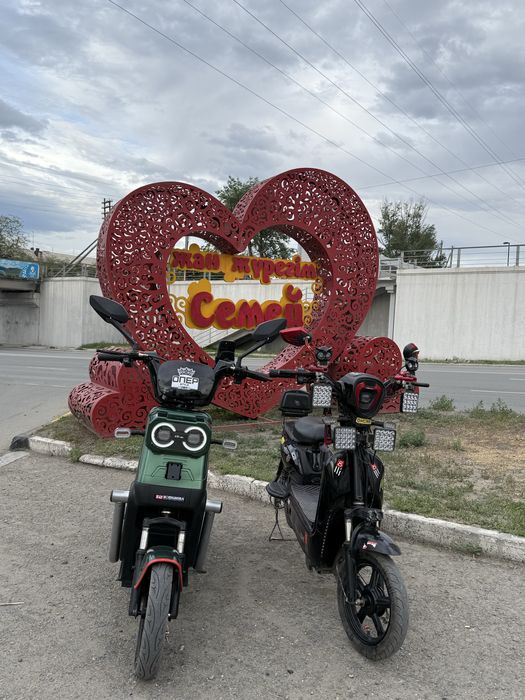 Продам электро скутер ск8