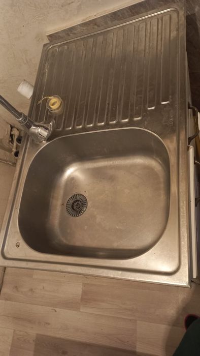 Кухонная мойка нерж
