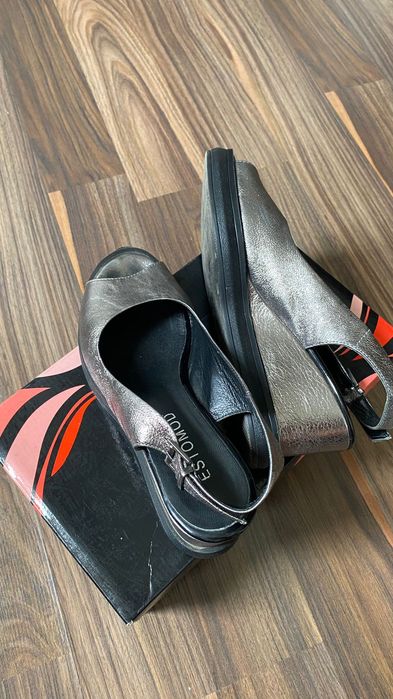 Женская летняя кожаная босоножки Estamod