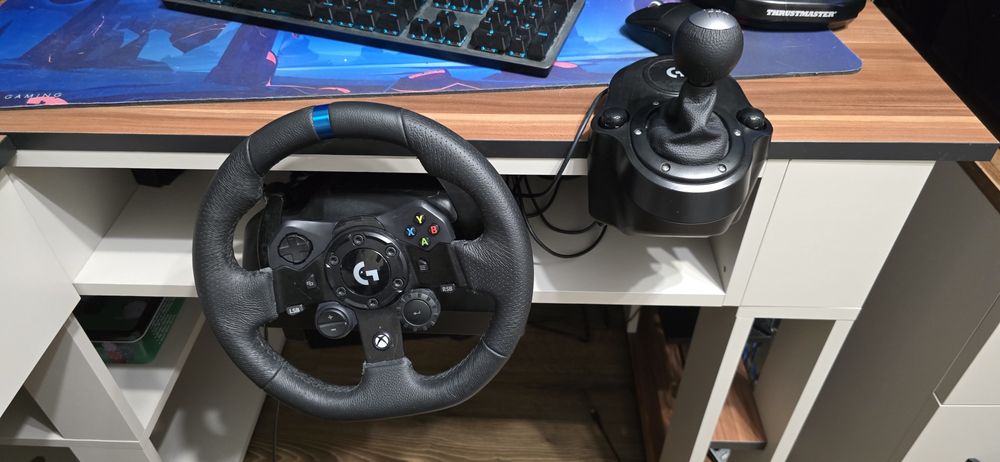 Volan logitech g923 + schimbator