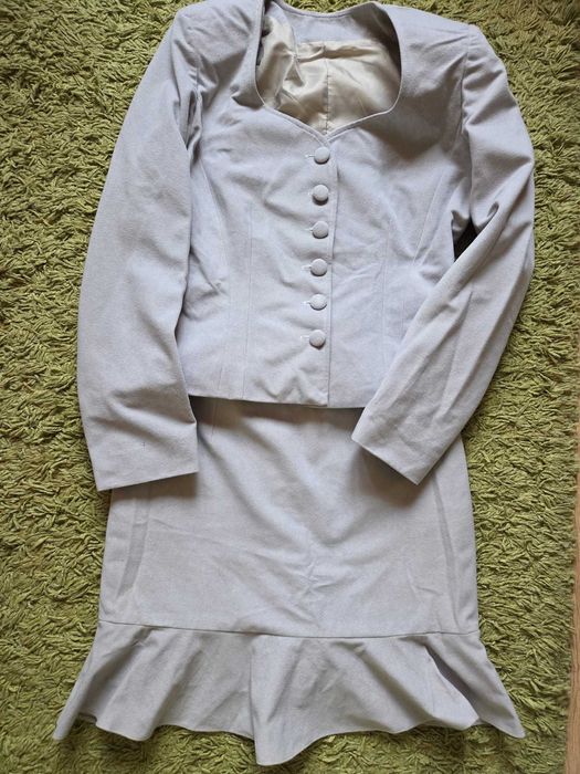 Costum de dama din 2 piese gri, catifelat, marimea 38
