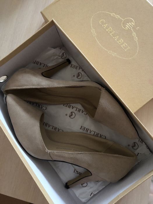 Бежевые туфли 38р