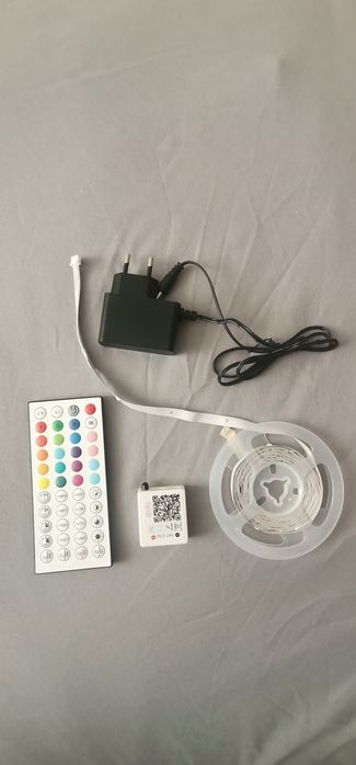 RGB  LED лента + бяло